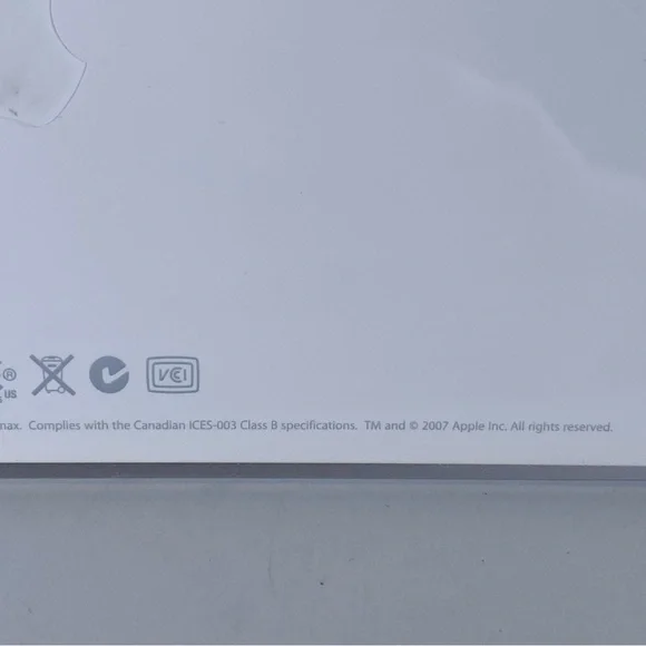 Apple Wired Mac Standard USB Keyboard with Numeric Keypad A1243 Tested and Works